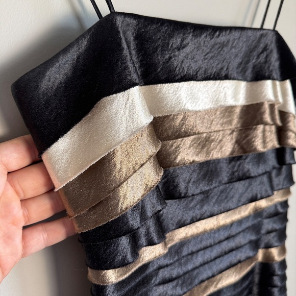 Collection Dressbarn Sleeveless Knee Length Dress 4 Metallic Pleated Grad Prom - Picture 3 of 16